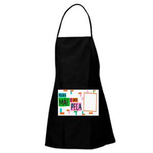 Avental Personalizado Com Uma Foto - Minha Mãe É Uma Peça Oxford/Poliéster Área de Impressão:18(A)x28(L)cm Impressão frente   Após concluir o pagamento, clique em preencher formulário para anexar seu arquivo ou escrever seu texto