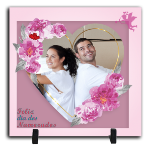 Azulejo Personalizado Com Uma Foto - Feliz Dia dos Namorados 2 Cerâmica Branca Brilho 15x15cm ou 20x20cm    Após concluir o pagamento, clique em preencher formulário para anexar seu arquivo ou escrever seu texto
