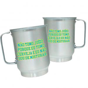 Caneca de Alumínio Personalizada Frases Divertidas Não Tomo Juízo Caneca de Alumínio 600ml Área de Impressão = 20 x 9,5cm    