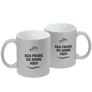 Caneca Glitter Cinza Personalizada com Nome, Frase ou Logo Caneca de Cerâmica Glitter 325ml Área de Impressão = 20 x 9,5cm Somente impressão na cor preta   Após concluir o pagamento, clique em preencher formulário para anexar seu arquivo ou escrever seu texto