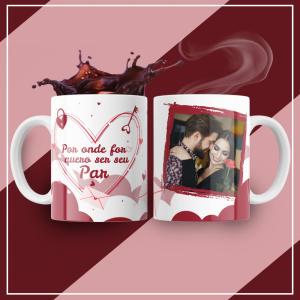 Caneca Personalizada com Uma Foto Seu Par Caneca de Cerâmica 325ml Área de Impressão = 20 x 9,5cm    Após concluir o pagamento, clique em preencher formulário para anexar seu arquivo ou escrever seu texto