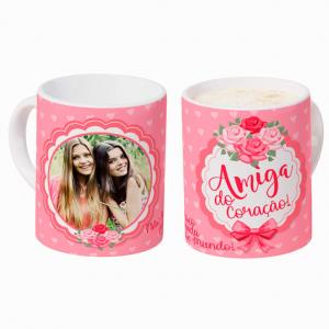 Caneca Personalizada com Uma Foto Amiga Caneca de Cerâmica 325ml Área de Impressão = 20 x 9,5cm    Após concluir o pagamento, clique em preencher formulário para anexar seu arquivo ou escrever seu texto