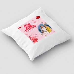 Capa de Almofada 30x30cm Personalizada Com Uma Foto - Feliz Dia Dos Namorados 5 Poliéster Área de Impressão = 20(L) x 20(A)cm Impressão frente e verso   Após concluir o pagamento, clique em preencher formulário para anexar seu arquivo ou escrever seu texto