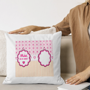 Capa de Almofada 30x30cm Personalizada Com Uma Foto - Mãe Eu Te Amo Poliéster Área de Impressão = 20(L) x 20(A)cm Impressão frente e verso   Após concluir o pagamento, clique em preencher formulário para anexar seu arquivo ou escrever seu texto