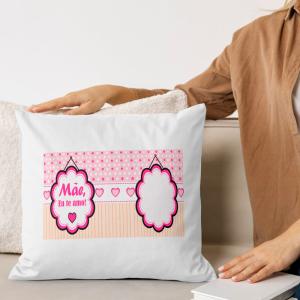 Capa de Almofada 40x40cm Personalizada Com Uma Foto - Mãe Eu Te Amo Poliéster Área de Impressão = 28(L) x 20(A)cm Impressão frente e verso   Após concluir o pagamento, clique em preencher formulário para anexar seu arquivo ou escrever seu texto