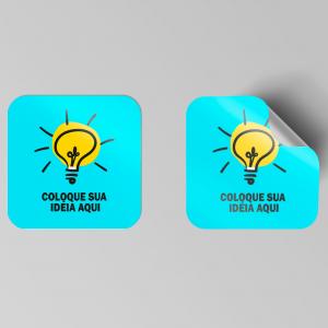 Etiqueta Adesiva Personalizada do Seu Jeito Vinil Quadrada 4x4cm Vinil 4x4cm 4x0 - Frente colorido e verso em branco Impressão solvente Corte reto Após concluir o pagamento, clique em preencher formulário para anexar seu arquivo ou escrever seu texto
