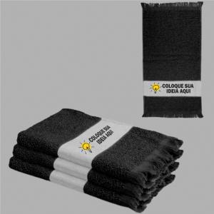 Toalha Lavabinho Com Franja Preta Personalizada Do Seu Jeito Algodão/Poliéster Área de Impressão: 6x22cm Impressão frente   Após concluir o pagamento, clique em preencher formulário para anexar seu arquivo ou escrever seu texto