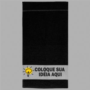 Toalha Lavabinho Preta Personalizada Do Seu Jeito Algodão/Poliéster Área de Impressão: 7x22cm Impressão frente   Após concluir o pagamento, clique em preencher formulário para anexar seu arquivo ou escrever seu texto