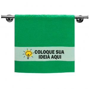 Toalha Lavabo Verde Personalizada Do Seu Jeito Algodão/Poliéster Área de Impressão: 7x27cm Impressão frente   Após concluir o pagamento, clique em preencher formulário para anexar seu arquivo ou escrever seu texto