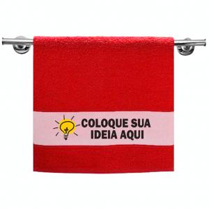 Toalha Lavabo Vermelha Personalizada Do Seu Jeito Algodão/Poliéster Área de Impressão: 7x27cm Impressão frente   Após concluir o pagamento, clique em preencher formulário para anexar seu arquivo ou escrever seu texto